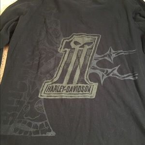 Men’s double sized, long sleeve shirt, barely worn